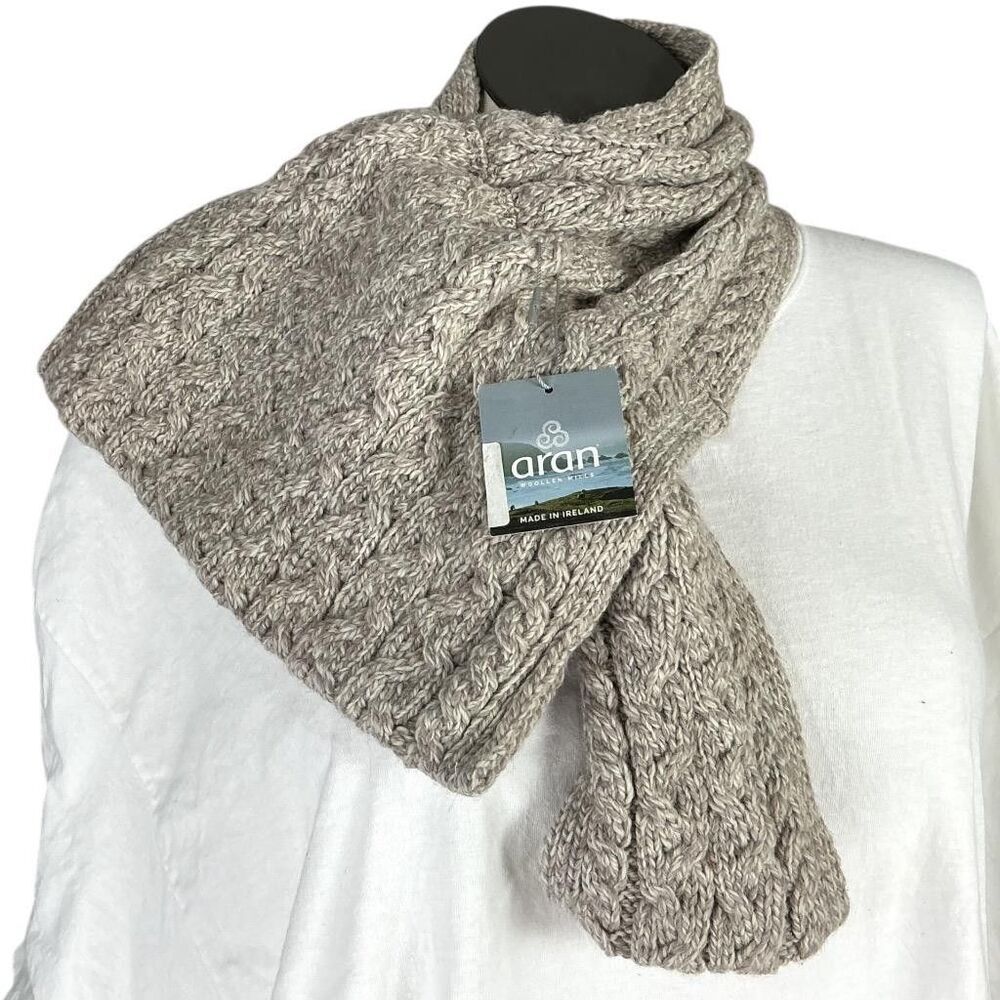 Aran Wollen Mills Pull Through Cable Knit Scarf Beige Super Soft Merino Wool NEW